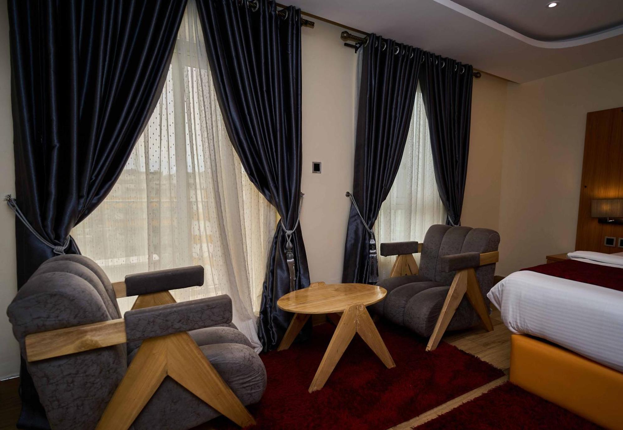 วอเตอร์เครส โฮเต็ล Hotel อีเคจา ภายนอก รูปภาพ